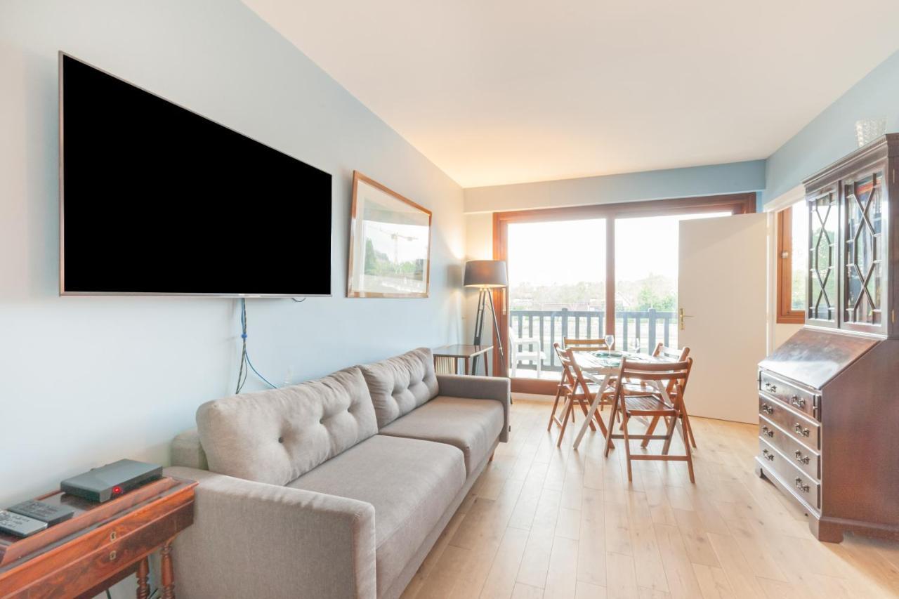 Le Christina Apartment ทรูวิลล์-ซูร์-แมร์ ภายนอก รูปภาพ
